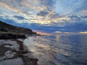 Lady Bay Beach House - seconds from the sand